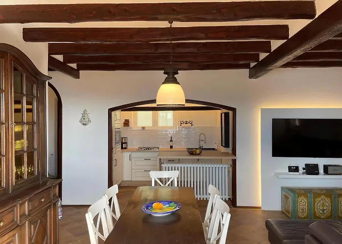 ヴィラ Romantic House By Maggiore With Garden *