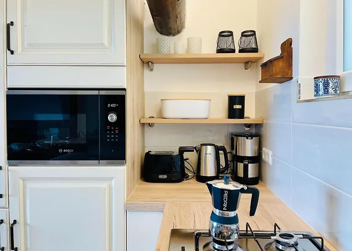 ヴィラ Romantic House By Maggiore With Garden